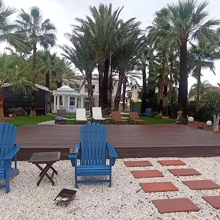 Beachfront Villa Meneou