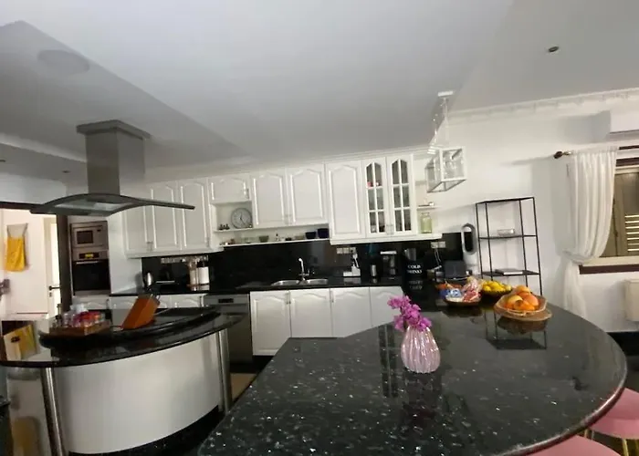 Beachfront Villa Meneou